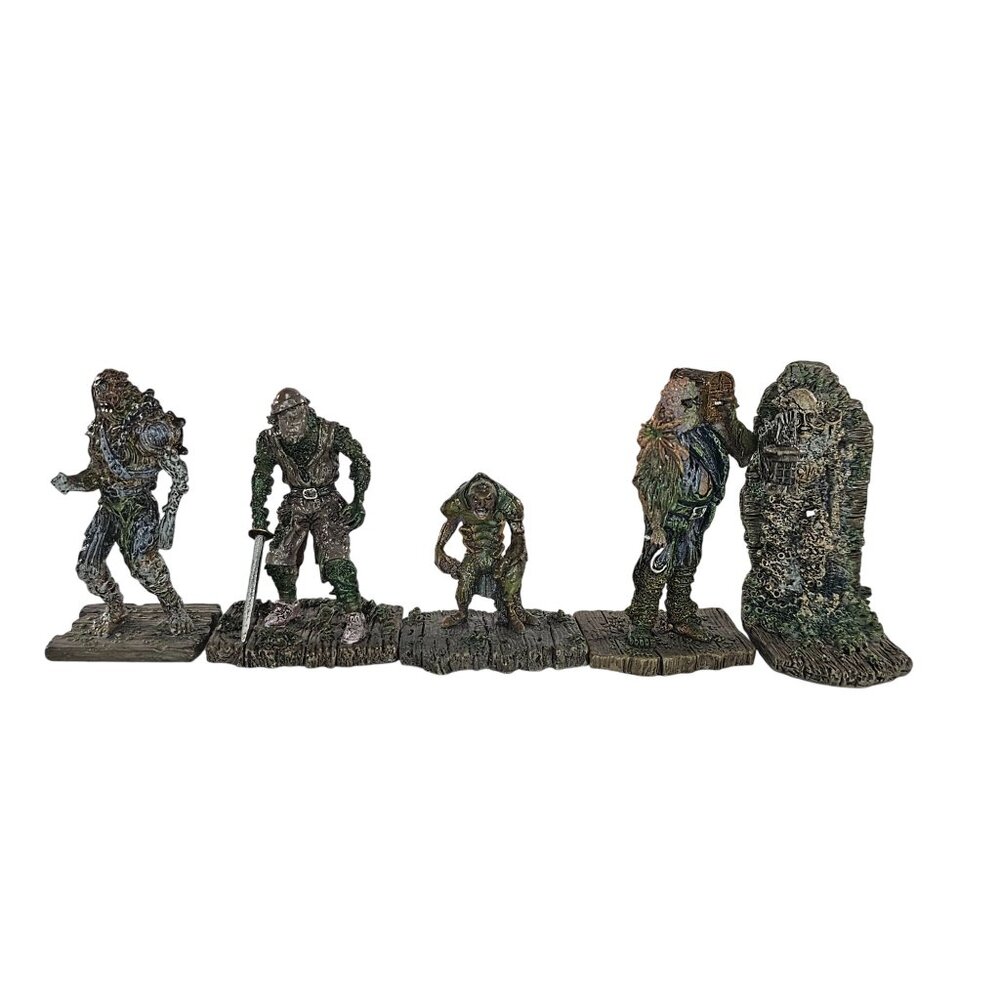 Hawthorne Village Boarding Party Pirates Of The Caribbean Disney Set